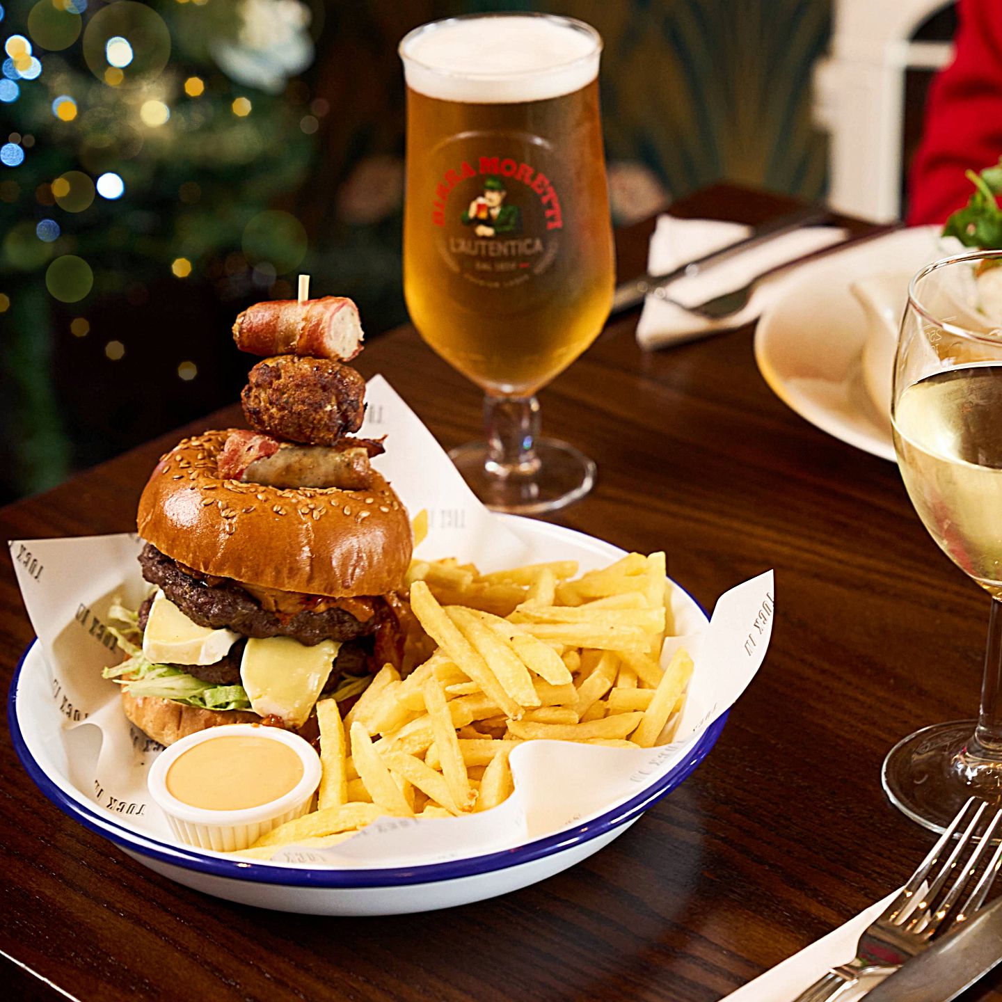 Festive Lunch & Dinner at The Red Hawk in Brough